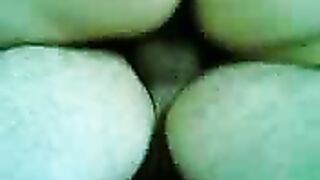 سيدة عربية تمارس الجنس بين مجموعة