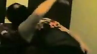 سيدات عربية ترقص بجنون