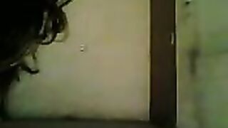 سيدة عربية بتمص وبتتناك في طيزها