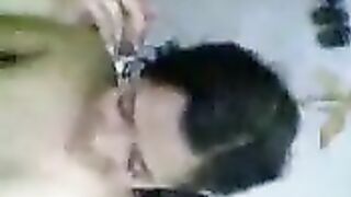 تمتص في سن المراهقة الحلو، الملاعين ويبتلع