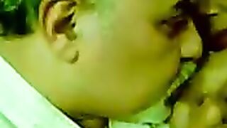 فتاة تمارس الجنس العائلي الرائع