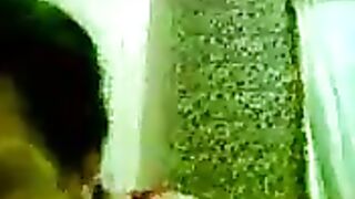 فتاة تمارس الجنس العائلي الرائع