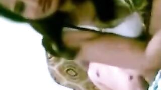 مراهقه جزائريه هيجانه بتتناك من زوج امها