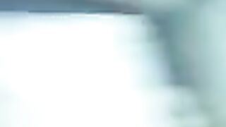 سكس محارم شاب مصري ينيك مرات اخوة الشرموطة ويصورها