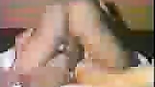 سكس مصرى 2016 تتناك من طيزها الضيقة نيك اه