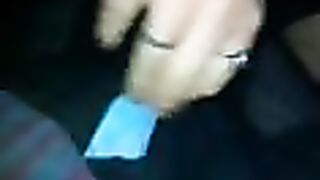 اللسان في ركوب سيارة أجرة والجنس العامة