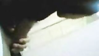 عربية جميلة تعمل بلوجوب