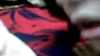 في سن المراهقة فاتنة الساخنة على الجنس الفيديوي