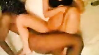 لطيف جدا البحرين فتاة الجنس مع اثنين من الرجال