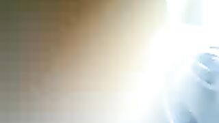 جنسي أراب جمال الحصول على لها حلق كس ركوب في سيارة