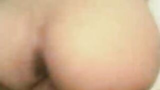 زوجان سعوديان في المنزل يمارسون الجنس