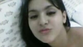 زوجان سعوديان في المنزل يمارسون الجنس