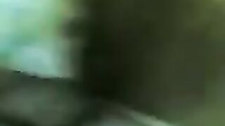 مقطع جنسي لمراهقة على المحمول يثير غضبا بالمجتمع الجزائري