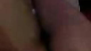 سكس محارم اماراتى ينيك خالته فى غياب جوزها