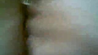 رغم جمال جسمها وجمال كسها تاخذه فى طيزها وبالكريم