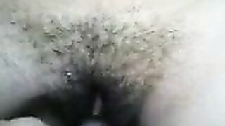 الزوجان الشباب من السودان لديهم متعة