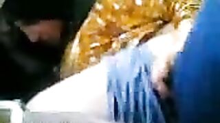 شرموطة عراقية تتناك مقابل المال