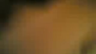 عراقيه تمص اير و تحسس بيه على كسها و فتحه طيزها