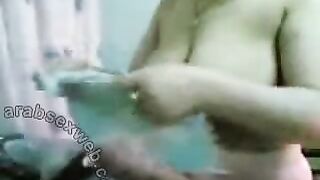 مص للمصرية حتى ينزلو فى فمها وبلعتهم