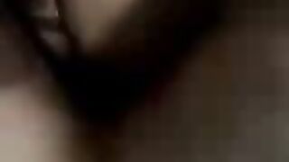 كابل  عربي بيستمتعوا بالجنس في السرير