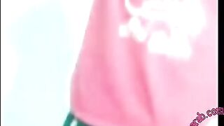 فتاة محجبة تنتاك وتمص