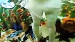 موزة عربية جسمها كرباج بتستعد للنيك