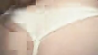 محجبة عربية بتورجي صدرها لمن ما يشأ