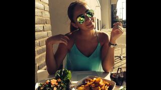 عاهرة عربية تأخذ من الخلف