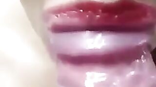 جبهة تحرير مورو الإسلامية جميلة تمتص ديك كبيرة